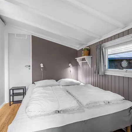 Effy - 600m From The Sea By Interhome * Bøtø By