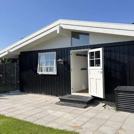 Effy - 600m From The Sea By Interhome Casa vacanze Bøtø By