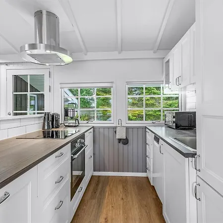 Effy - 600m From The Sea By Interhome * Bøtø By