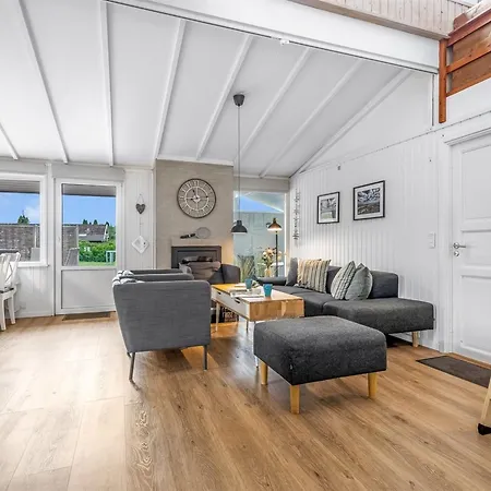Effy - 600m From The Sea By Interhome Casa vacanze Bøtø By